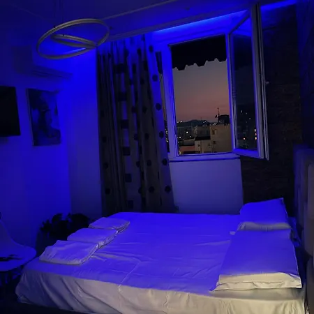 Central Apartment Tirana *