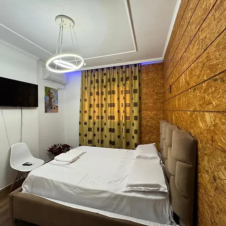 Central Apartment Tirana Апартаменты Тирана