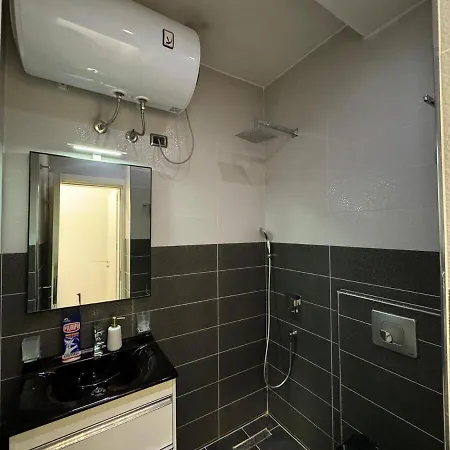 Daire Central Apartment Tirana *